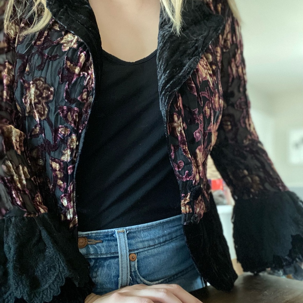 Gorgeous Alberto Makali Cropped Duster Velvet - Picture 5 of 14